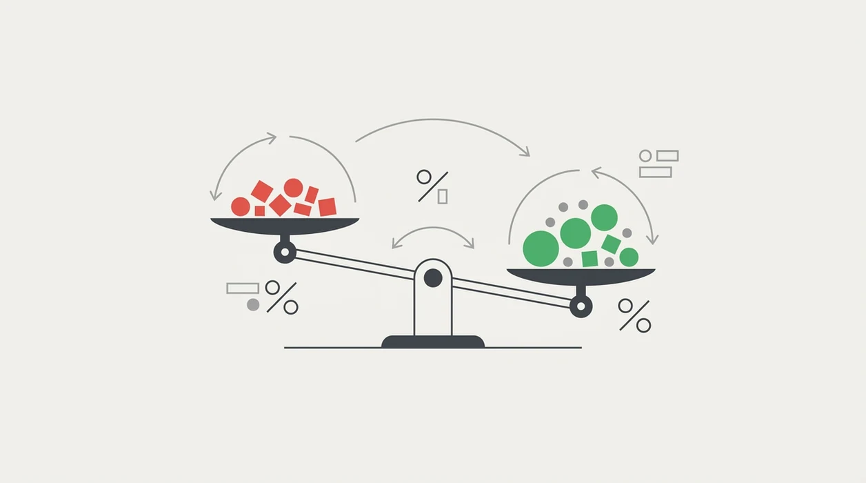 A clean balance-scale illustration compares possible losses and gains to show expected value.